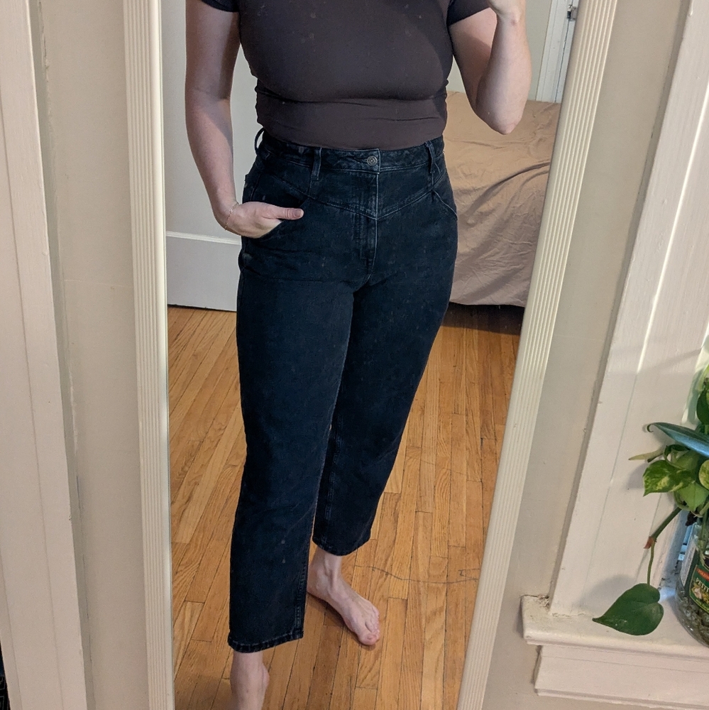 Guess Yoked Mom Jeans